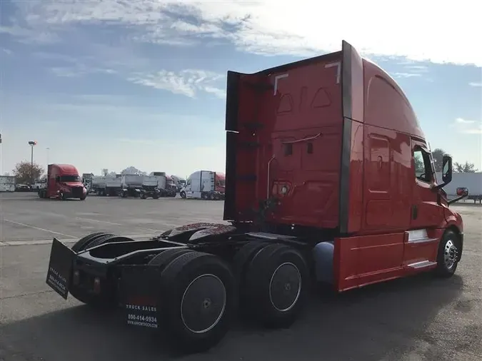 2022 FREIGHTLINER CASCADIA