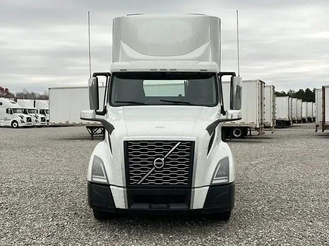 2018 Volvo VNL300