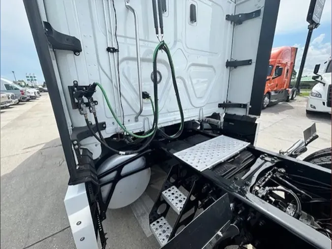 2022 Freightliner PT126SLP