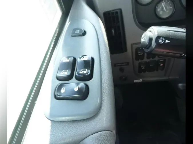 2020 Peterbilt 337
