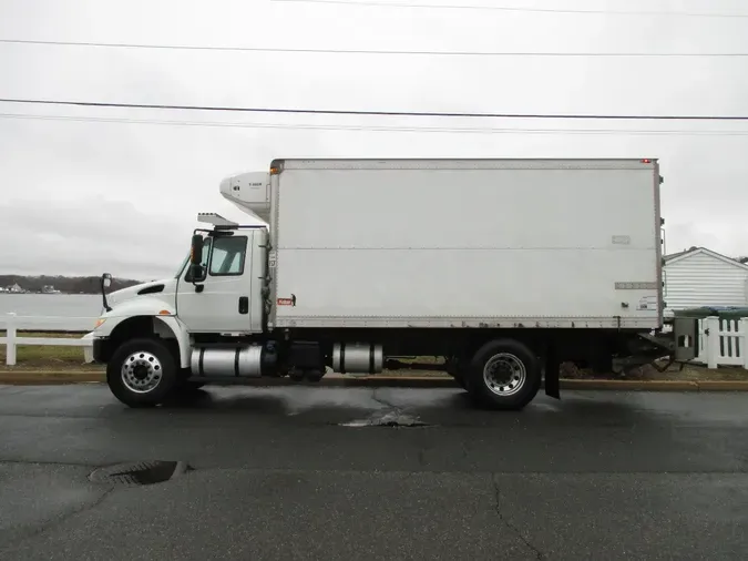 2017 INTERNATIONAL 4300