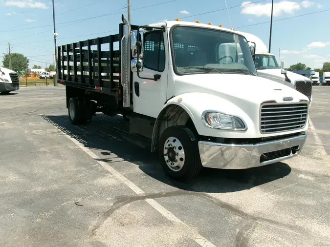 2019 Freightliner Business Class M2 106