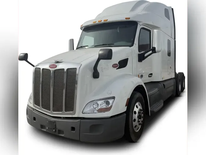 2021 Peterbilt 579ce4bcb9b94b68927632b0ab71d93c3e8