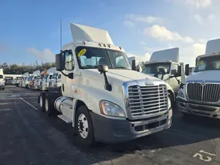 2019 FREIGHTLINER/MERCEDES CASCADIA 125