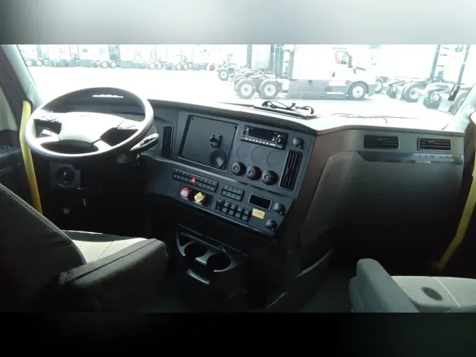2023 Freightliner Cascadia 126ce4d3503f8db1f2808f2673c89b02bd5