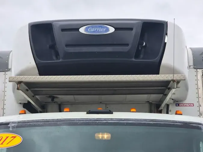 2017 FREIGHTLINER/MERCEDES M2 106