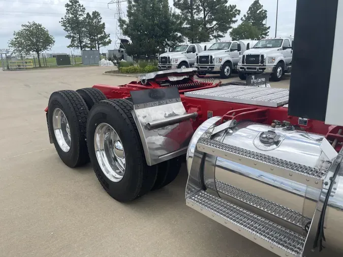 2022 Peterbilt 567
