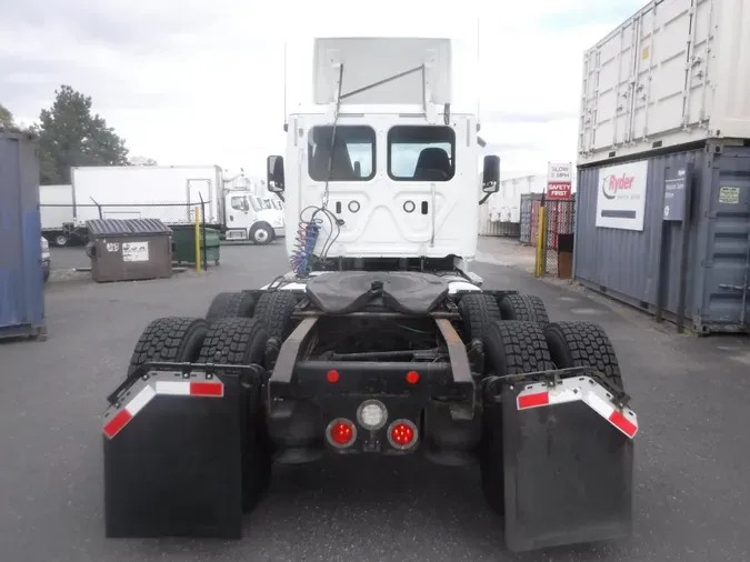 2018 FREIGHTLINER/MERCEDES CASCADIA 125