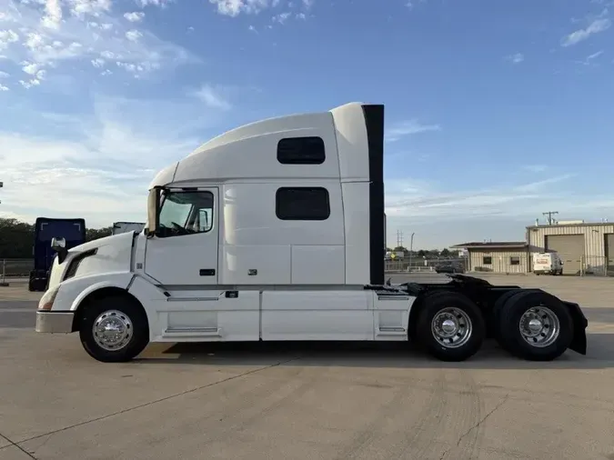 2017 Volvo VNL64T760ce5cb13bcf9fbddd21832bb19d488ea6
