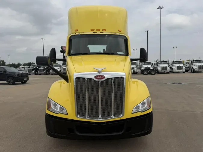 2023 Peterbilt 579