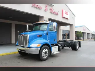 2021 Peterbilt 337