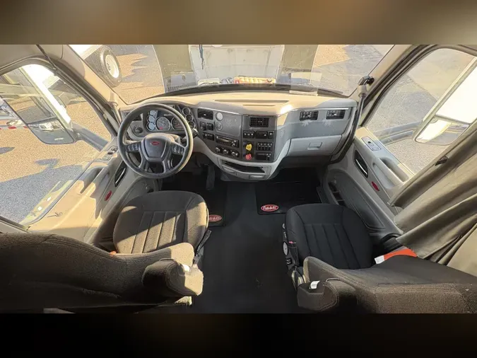 2021 Peterbilt 579ce6243b7a359a23c53ba1db3b16ac99c