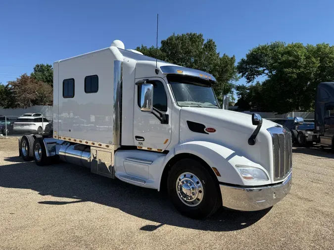 2021 Peterbilt 579
