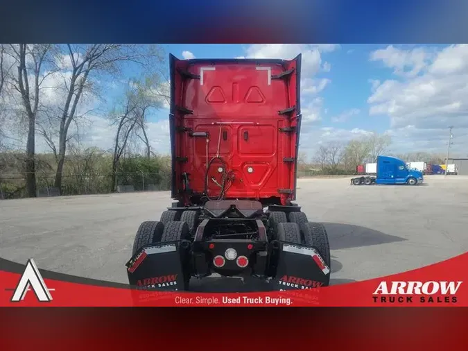 2021 FREIGHTLINER CA126