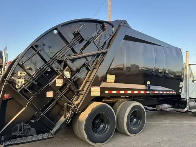 2011 INTERNATIONAL WORKSTAR 7400