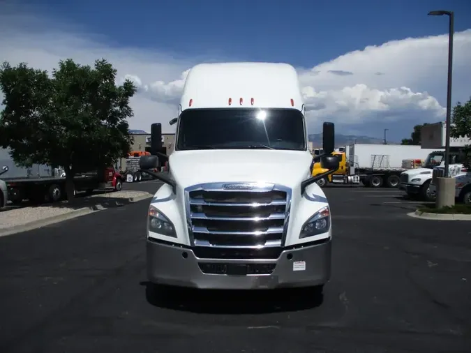 2020 FREIGHTLINER NEW CASCADIA PX12664