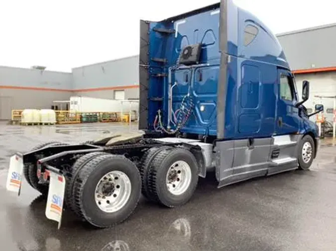 2022 Freightliner Cascadia