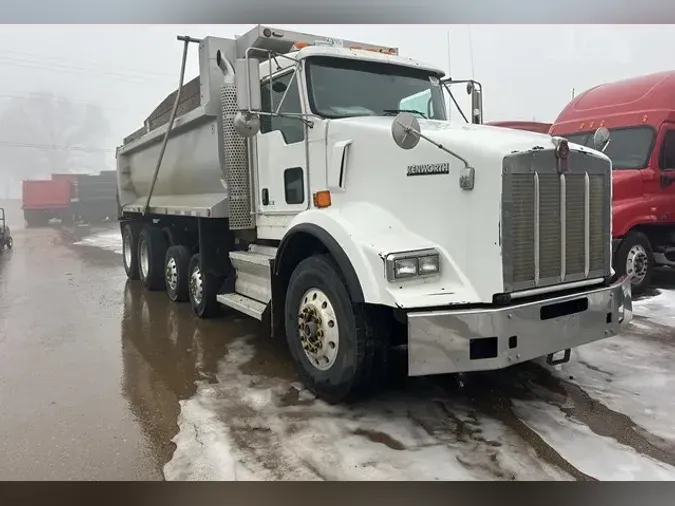 2011 KENWORTH T800ce6751b2895b62781effc73021e6e8a4