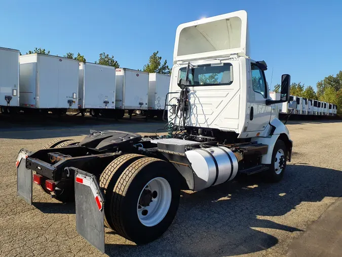 2019 NAVISTAR INTERNATIONAL RH613 DAYCAB S/A