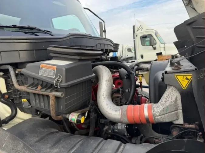 2020 NAVISTAR INTERNATIONAL MV607 (4X2)