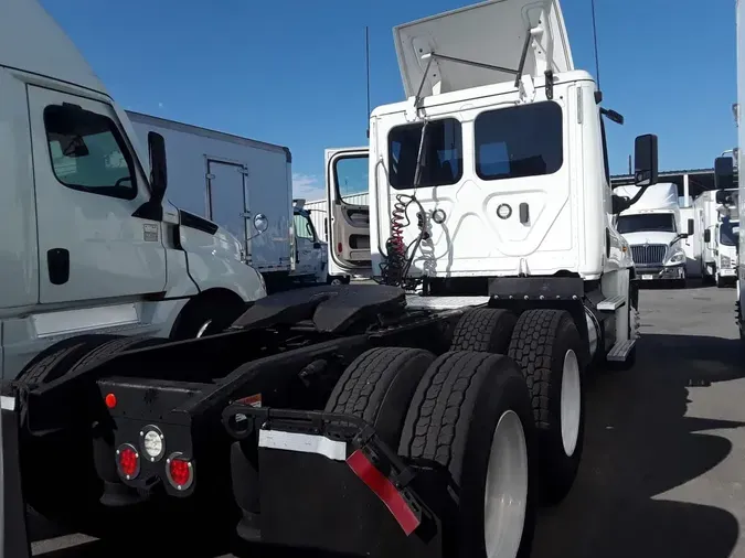 2018 FREIGHTLINER CASCADIA 125