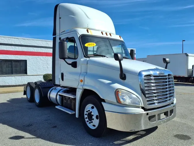 2018 FREIGHTLINER/MERCEDES CASCADIA 125ce6e4c9bf3290936f955909eaea84d9e