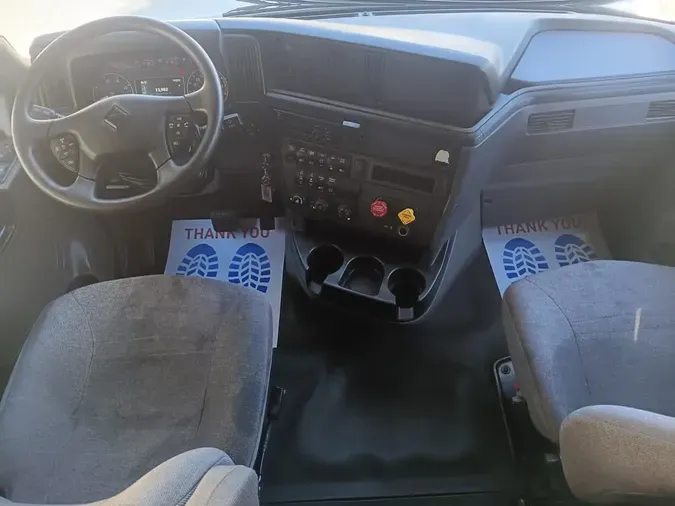 2019 NAVISTAR INTERNATIONAL LT625 SLPR CAB