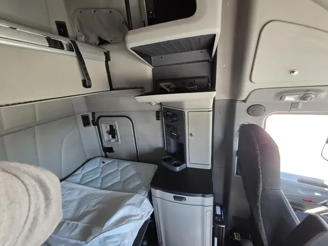 2022 Peterbilt 579ce74364661cf3e842f31a55c1868e4e6