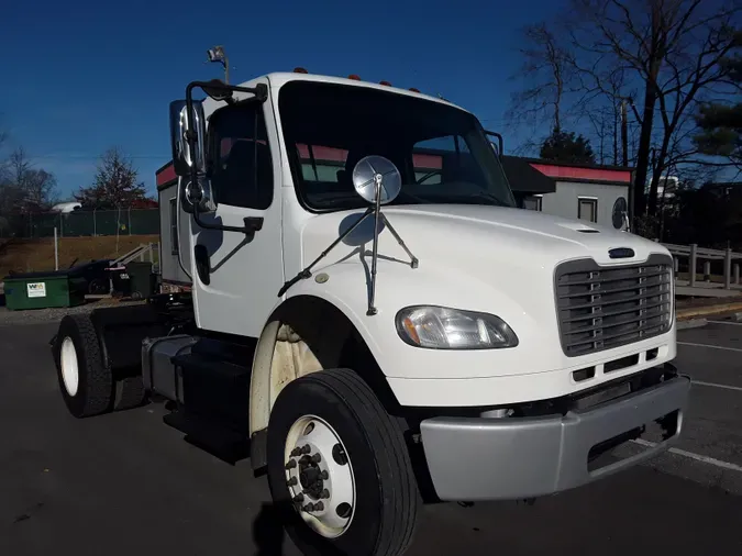 2016 FREIGHTLINER/MERCEDES M2 106