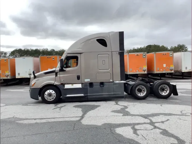 2021 Freightliner Cascadia