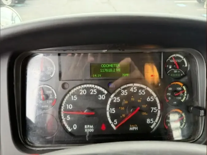 2019 FREIGHTLINER/MERCEDES M2 106