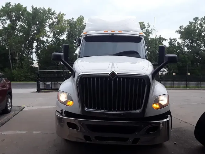 2020 NAVISTAR INTERNATIONAL LT625 SLPR CAB