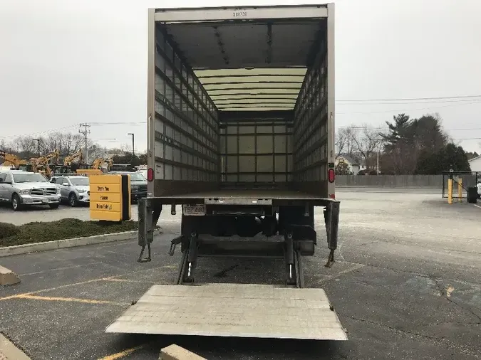 2019 Freightliner M2