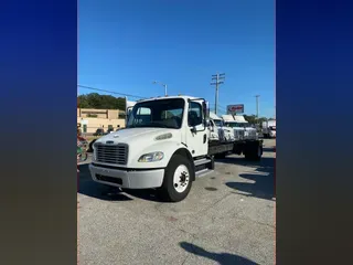2016 Freightliner M2 106