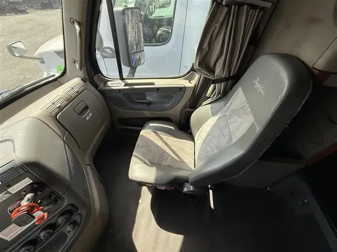 2016 FREIGHTLINER CASCADIA EVOLUTION