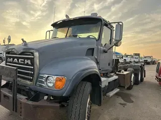 2007 MACK GRANITE CV713