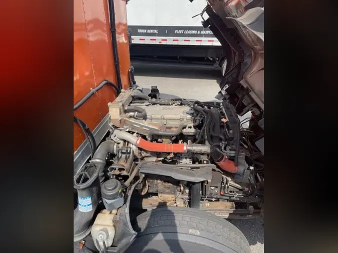 2019 ISUZU NQR