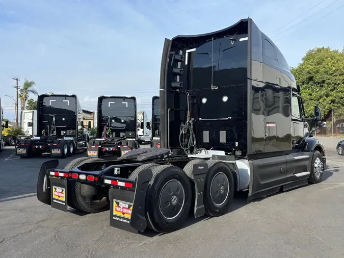 2023 Peterbilt 579