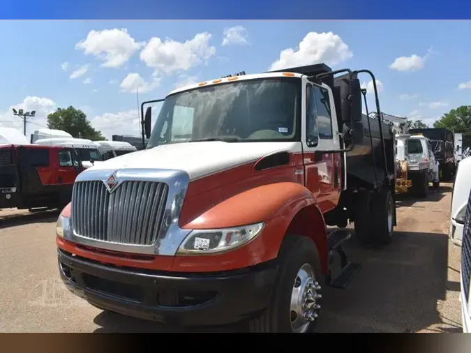 2011 INTERNATIONAL DURASTAR 4300