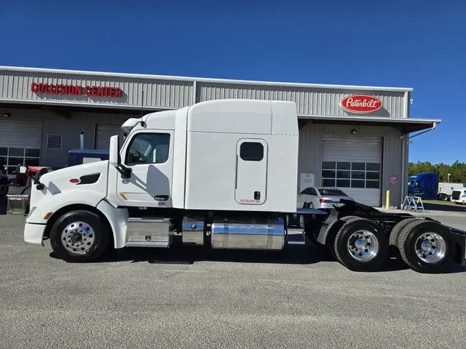 2022 Peterbilt 579