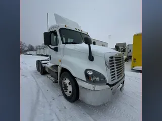 2018 FREIGHTLINER/MERCEDES CASCADIA 125