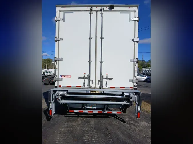 2021 FREIGHTLINER/MERCEDES M2 106