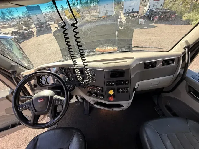 2021 Peterbilt 579ce8c722c23eeefe6561426f80ff73866