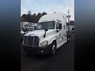 2017 Freightliner CASCADIA 125