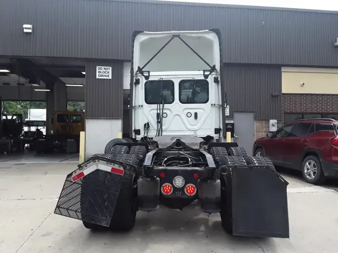 2023 FREIGHTLINER/MERCEDES CASCADIA PX11664STce8d1e84ec2e344fd7128b6d9b12b6a0