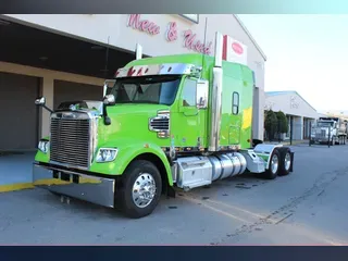 2021 Freightliner CORONADO