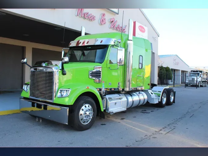 2021 Freightliner CORONADOce8ea498b6e20869e7d17ef93e31641f