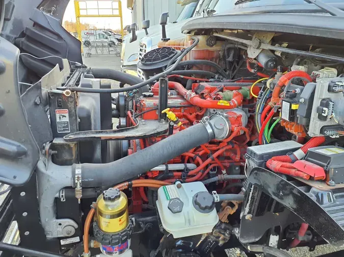 2019 FREIGHTLINER/MERCEDES M2 106ce8ea56226bc1cee83cd669be186c854