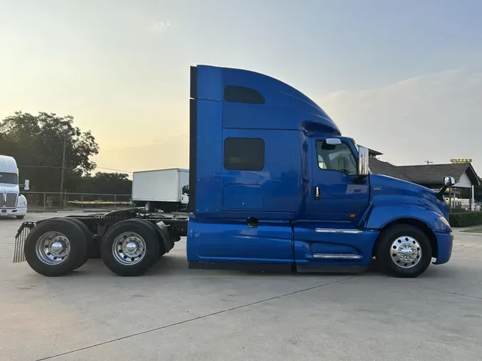 2020 International LT625