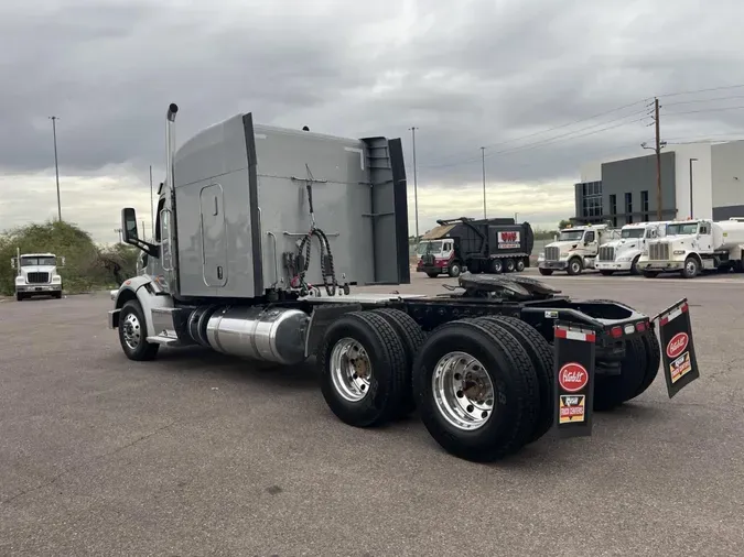 2021 Peterbilt 567